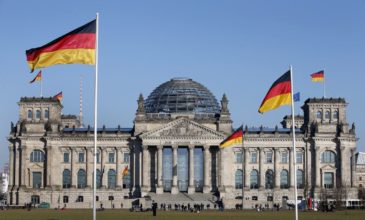 Βερολίνο: Δεν υπάρχουν προ-δεσμεύσεις ή αποφάσεις για το χρέος