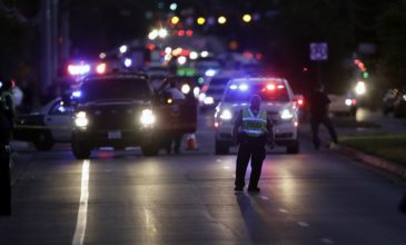 Τέξας: Ένοπλος άνοιξε πυρ και σκότωσε πέντε άτομα