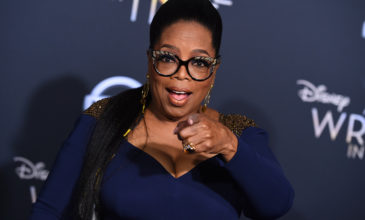 Η Όπρα Γουίνφρεϊ επαινεί την απόφαση της Αυστραλίας να απαγορεύσει τα μέσα κοινωνικής δικτύωσης για τα παιδιά