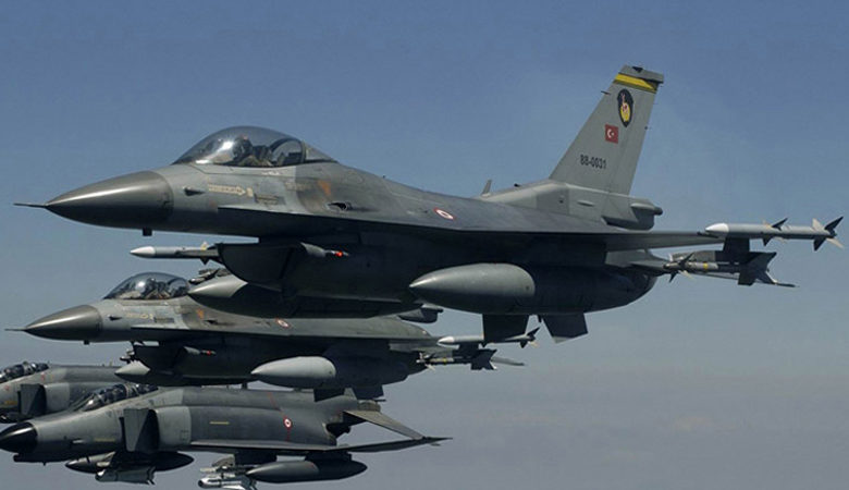Προκλητική χαμηλή πτήση τουρκικών F-16 στην Κυπριακή ΑΟΖ δίπλα στον Πορθητή