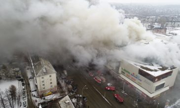 Σε 53 ανέρχονται οι νεκροί από πυρκαγιά στη Σιβηρία