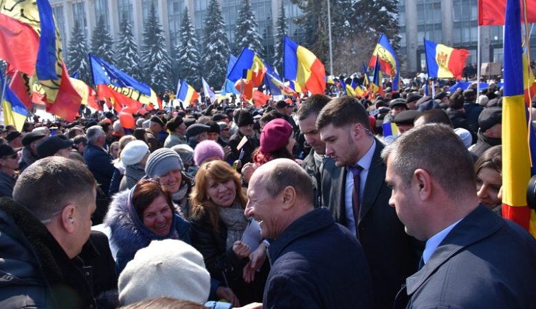 Διαδήλωση στη Μολδαβία υπέρ της ένωσης με τη Ρουμανία