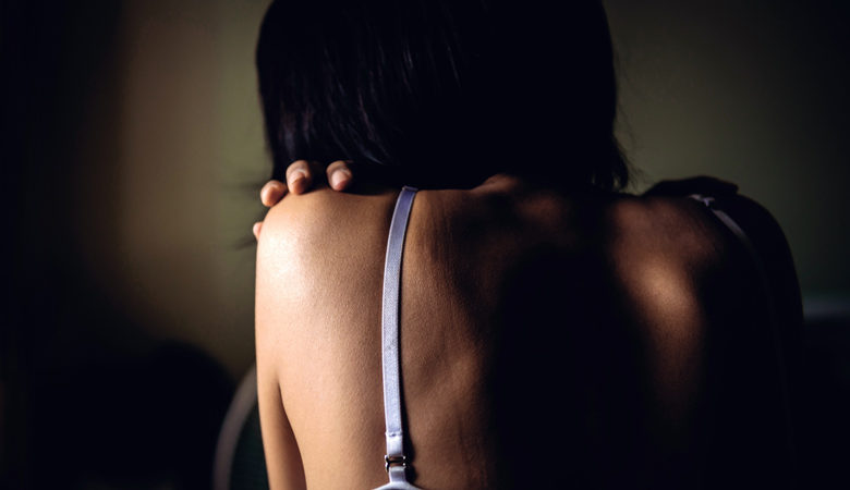 17χρονη κατήγγειλε ότι έπεσε θύμα βιασμού
