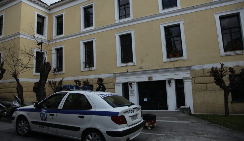 Ανησυχία για τον κοροναϊό στα δικαστήρια – Προληπτικά μέτρα ζητά ο Δικηγορικός Σύλλογος Αθηνών
