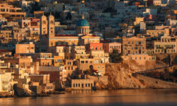 Η Σύρος ανάμεσα στους έξι σημαντικότερους διεθνείς πολιτιστικούς προορισμούς της Ευρώπης για το 2025
