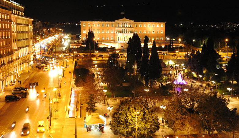 Ο Καμίνης αλλάζει τα φώτα της Αθήνας με led
