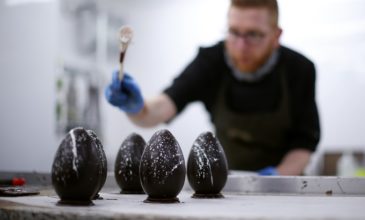 Πασχαλινός εφιάλτης! Το Brexit απειλεί τα σοκολατένια αυγά