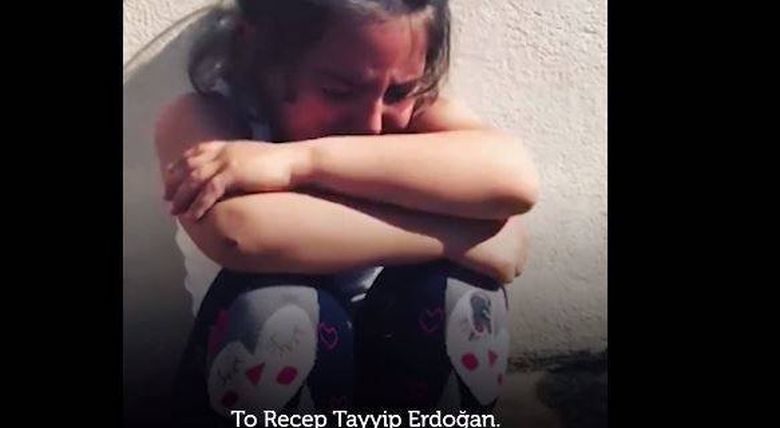 Κοριτσάκι κλαίει επειδή δεν είδε τον Ερντογάν