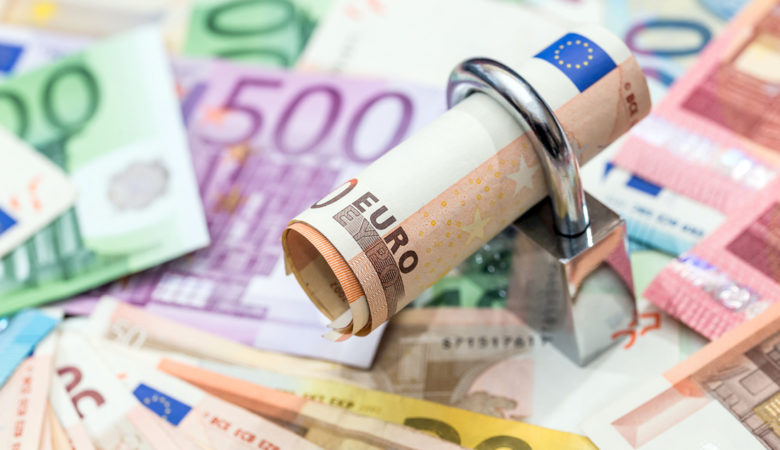 Στα 107,5 δισ ευρώ οι ληξιπρόθεσμες οφειλές προς το Δημόσιο