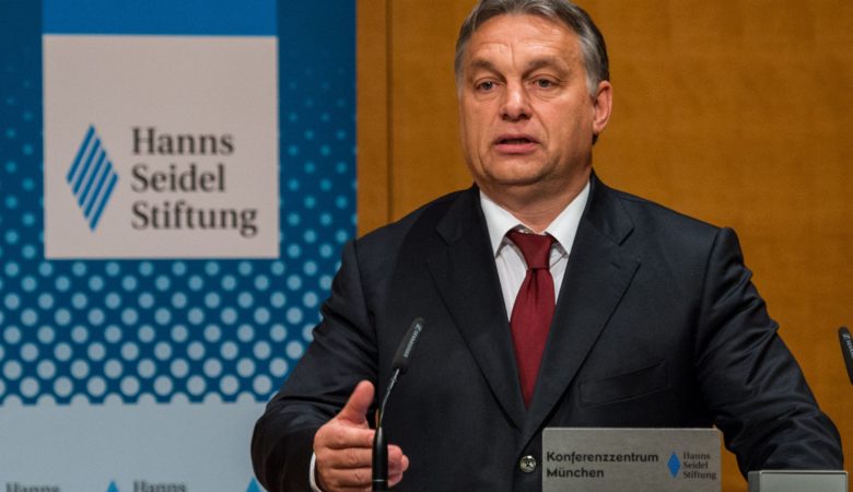 Η ΕΕ «έστησε στον τοίχο» τον ακροδεξιό Όρμπαν, κυρώσεις κατά της Ουγγαρίας