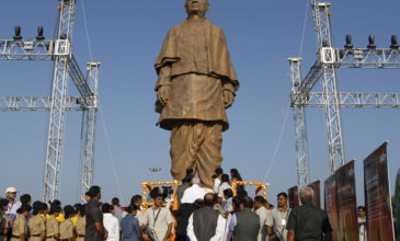 Αυτό είναι το μεγαλύτερο άγαλμα στον κόσμο
