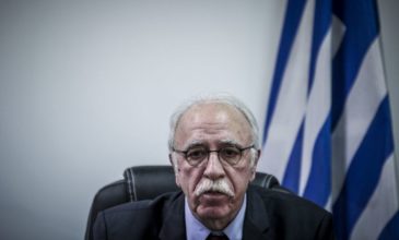 Βίτσας: Αδιάβαστος και λαϊκιστής στο προσφυγικό ο κ. Μητσοτάκης