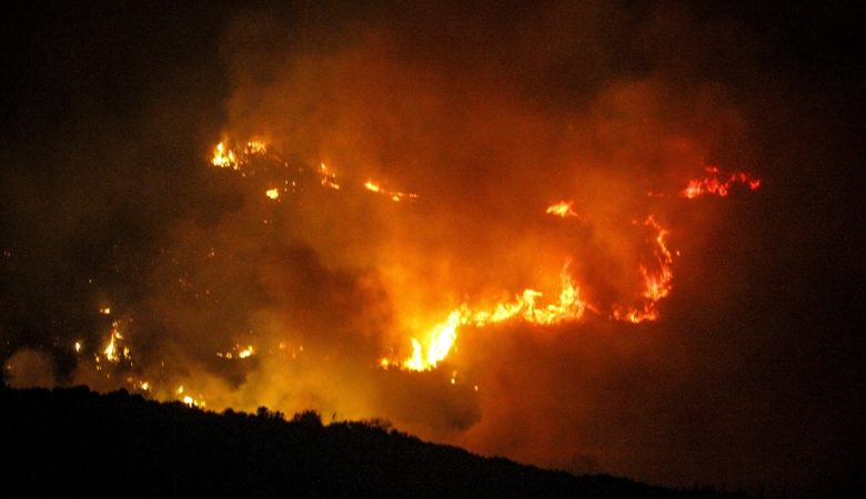 Φωτιά στην Ηλεία: Σε κατάσταση έκτακτης ανάγκης κηρύχθηκαν κοινότητες του δήμου Πύργου