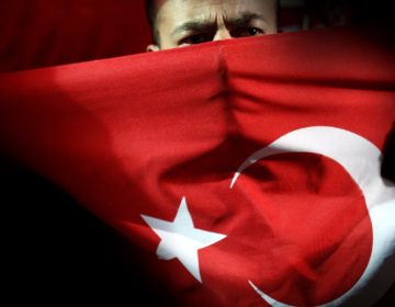 Η Τουρκία επικήρυξε τους 8 στρατιωτικούς που διέφυγαν στην Ελλάδα