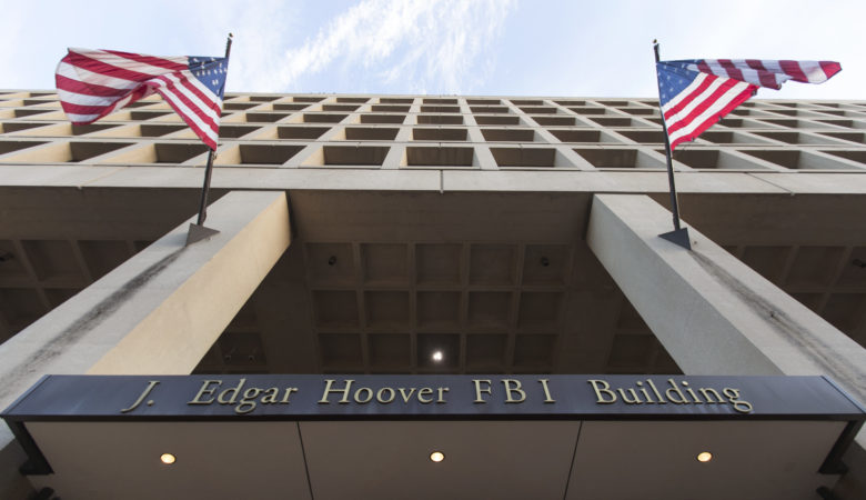 Έτοιμος να καταθέσει ο πράκτορας του FBI στην υπόθεση της Ρωσίας