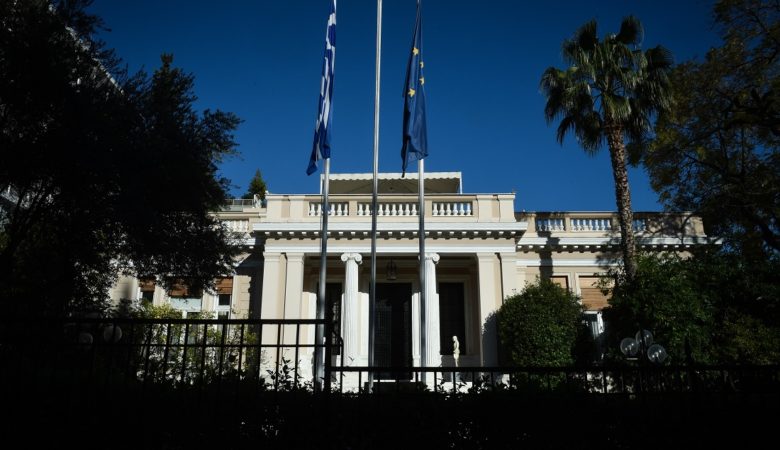 Μαξίμου: Άμεση επιστροφή των δύο Ελλήνων στρατιωτικών χωρίς συμψηφισμούς
