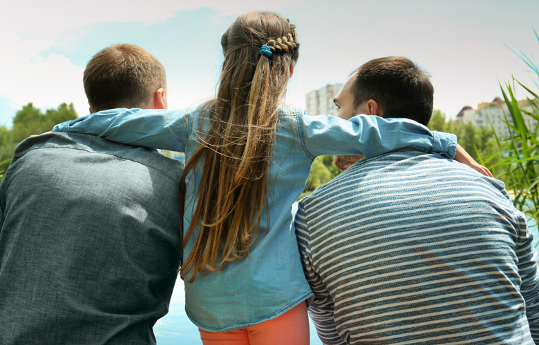 ÎÏÏÏιÏγλοÏ
: Τα ομÏÏÏ
λα ζεÏ
γάÏια μÏοÏοÏν να γίνοÏ
ν ανάδοÏοι γονείÏ