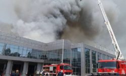 Εικόνες και βίντεο από την πυρκαγιά στο εργοστάσιο στην Ξάνθη