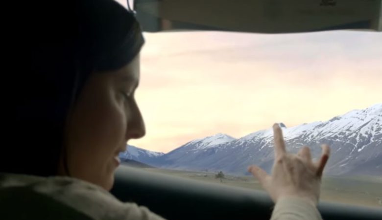 Το παράθυρο αυτοκινήτου που επιτρέπει στους τυφλούς να «αγγίξουν» τη θέα