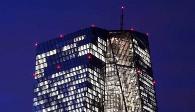 Τα lockdown στην Ευρώπη φέρνουν μέτρα στήριξης από την ΕΚΤ