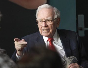 Ο Γουόρεν Μπάφετ δωρίζει 3,6 δισ. δολάρια σε φιλανθρωπικά ιδρύματα