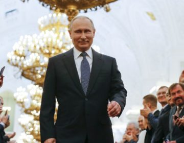 Ορκίστηκε ο Πούτιν και αρχίζει τις επίσημες επαφές με τη Δύση