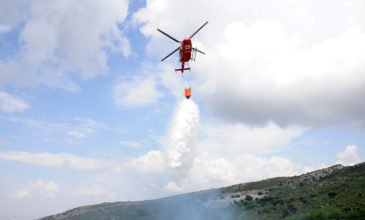Μεγάλη φωτιά στην Κερατέα: Εκκενώνεται προληπτικά οικισμός