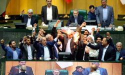 No Trump, no deal λέει το Ιράν και παγκόσμια ανησυχία για τις συνέπειες