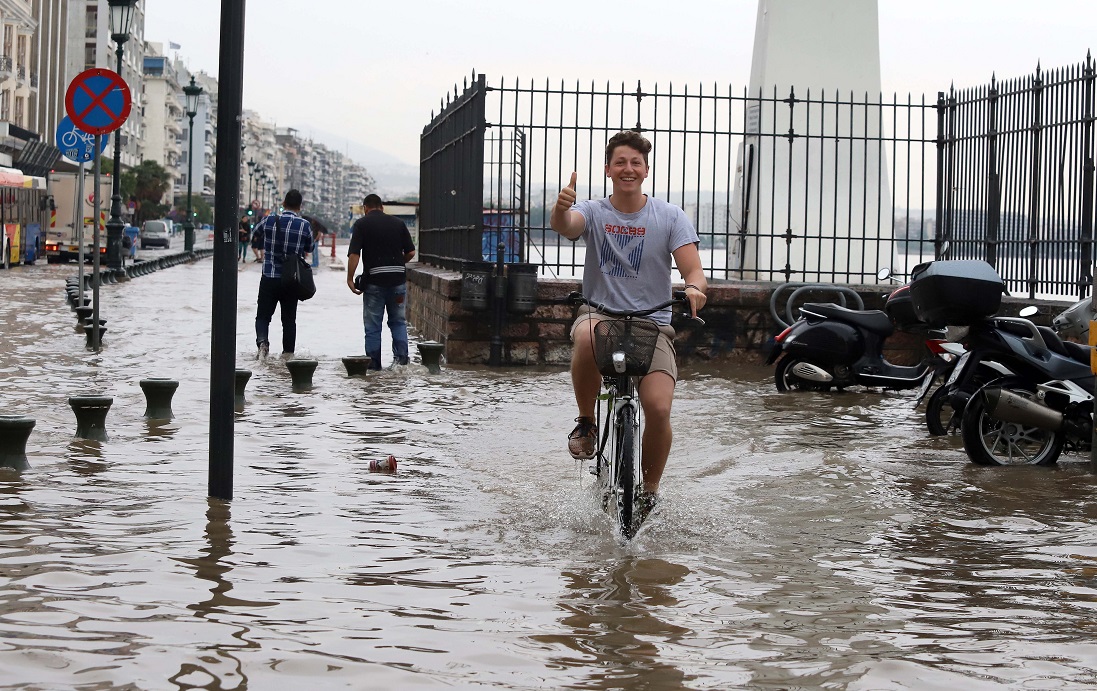 ΠλÎνοÏ
ν Ïλη Ïη ÎεÏÏαλονίκη μεÏά ÏÎ¹Ï ÏÏÏÏοÏÎ±Î½ÎµÎ¯Ï ÏλημμÏÏεÏ