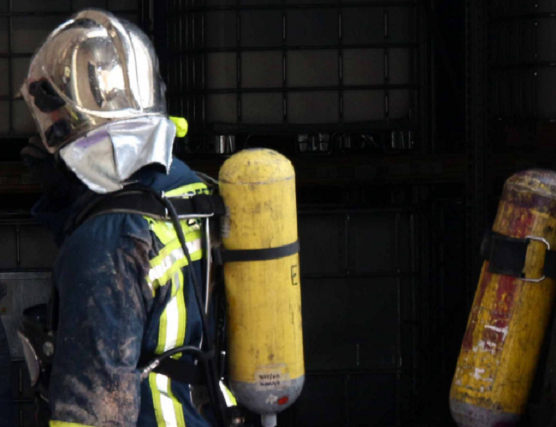 Θεσσαλονίκη: Φωτιά κατέστρεψε ολοσχερώς ισόγειο διαμέρισμα