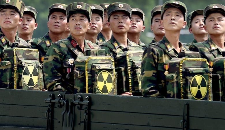Παρουσία μαρτύρων αποσυναρμολογεί το πυρηνικό κουμπί του τρόμου ο Κιμ