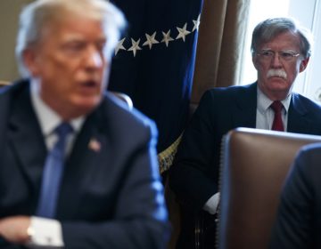 Ο Μπόλτον προειδοποίησε για «πολύ σκληρή απάντηση» στο Ιράν