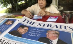 Ο Τραμπ απειλεί να τινάξει στον αέρα τη συνάντηση με τον Κιμ Γιονγκ Ουν