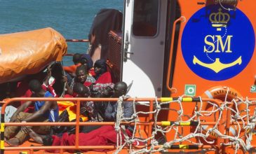 Τετρακόσιοι οκτώ μετανάστες διασώθηκαν από Ισπανούς στη Μεσόγειο