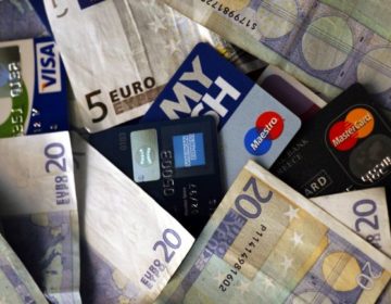 Κληρώνει η φορολοταρία με 1.000 ευρώ για τους συνεπείς του πλαστικού χρήματος