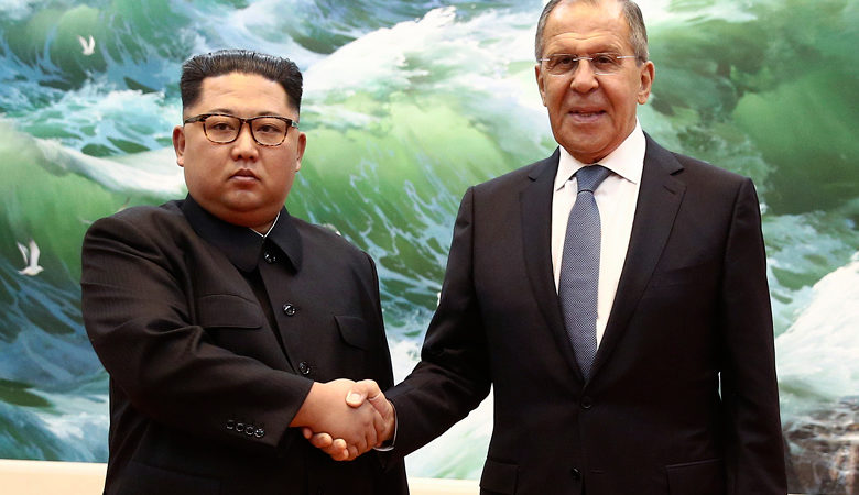 Ο Λαβρόφ στην Πιονγιάνγκ και ο βορειοκορεατής αντιπρόεδρος στις ΗΠΑ