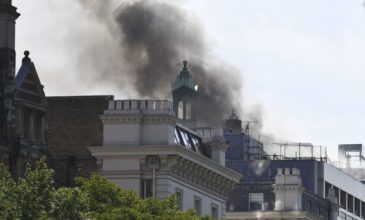 Πυρκαγιά σε πεντάστερο ξενοδοχείο του Λονδίνου