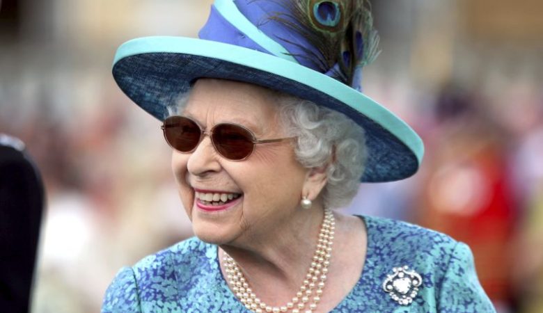 Η Βασίλισσα Ελισάβετ δημοσίευσε την αγγελία της χρονιάς