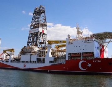 Η Τουρκία αγοράζει δύο ακόμη πλωτά γεωτρύπανα – Το ένα θα σταλεί στη Λιβύη