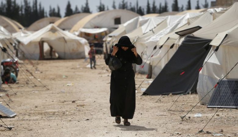 Απομακρύνθηκαν οι άμαχοι από 2 πολιορκημένα χωριά της Συρίας