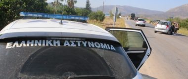 Νεκρός 44χρονος όταν το βανάκι που οδηγούσε συγκρούστηκε με τουριστικό λεωφορείο στην Πιερία