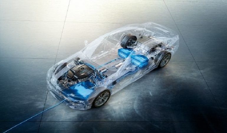 Η BMW i λανσάρει πρώτη παγκοσμίως την ασύρματη φόρτιση αυτοκινήτων