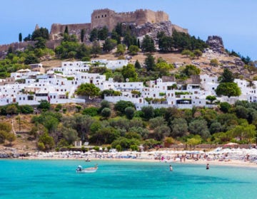 H Eλλάδα κατέκτησε τη πρώτη θέση στα News UK Travel Awards