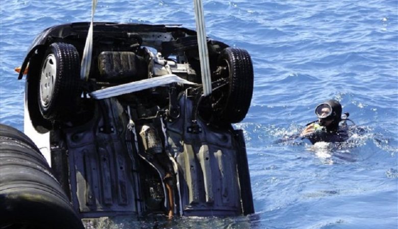 Φθιώτιδα: Ηλικιωμένος έπεσε με το αυτοκίνητό του στη θάλασσα στις Ράχες
