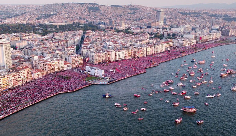 Η Χίος πλασάρεται ως Σμύρνη σε φυλλάδιο Τούρκου υποψηφίου δημάρχου