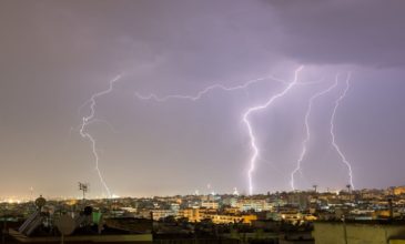 Καλλιάνος: Πιθανό «σφυροκόπημα» από καταιγίδες τα μεσάνυχτα στην Αττική