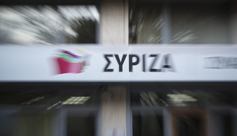Πηγές ΣΥΡΙΖΑ για το κατηγορητήριο κατά Καραμανλή: «Απομένει να δούμε τι θα πράξει ο κ. Μητσοτάκης»