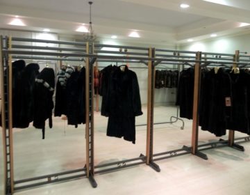 Με διπλό χτύπημα έκλεψαν γούνες αξίας 2 εκατ. ευρώ στην Καστοριά
