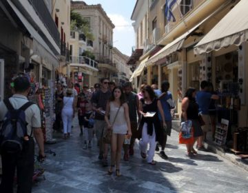 Τον Ιούνιο ξεκινούν οι διακοπές των Βρετανών στην Ελλάδα