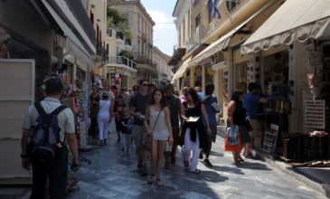 Τον Ιούνιο ξεκινούν οι διακοπές των Βρετανών στην Ελλάδα